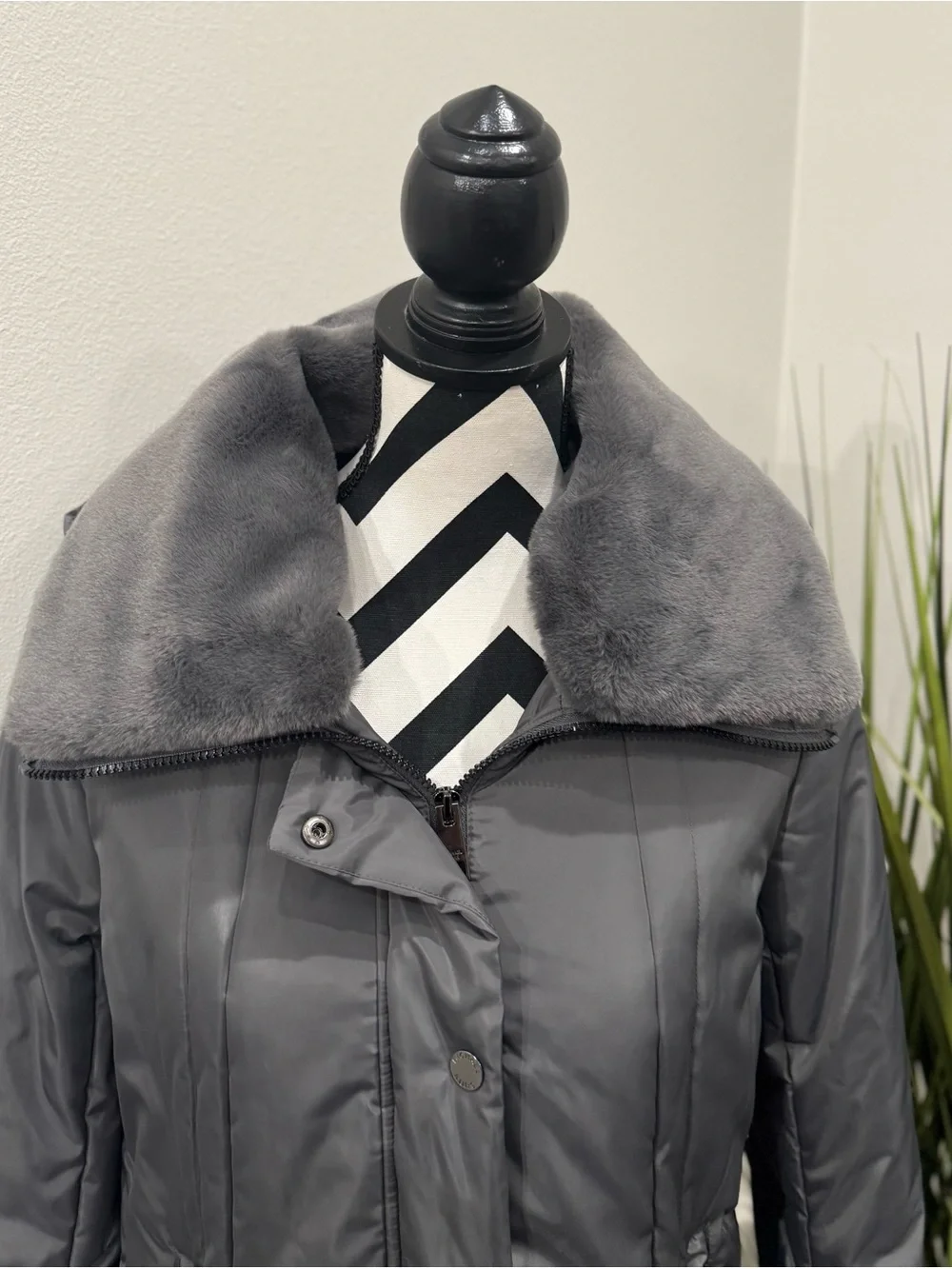 Michael Kors Gray Faux-Fur Collar Puffer Coat